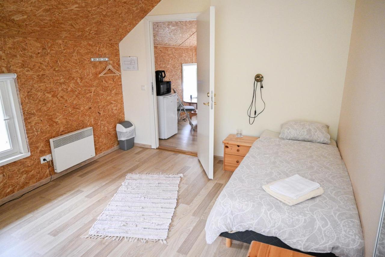 Haapsalu Kunstikooli Hostel ภายนอก รูปภาพ
