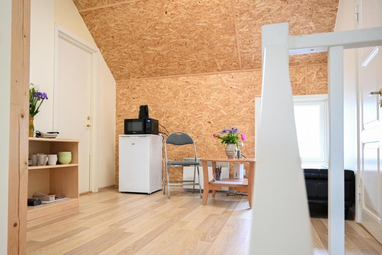 Haapsalu Kunstikooli Hostel ภายนอก รูปภาพ